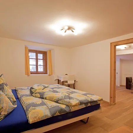 La Chesa Engiadinaisa Apartman *